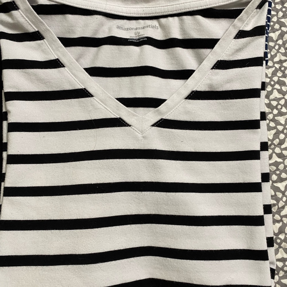 5 pack bundle basic tees - Picture 10 of 16